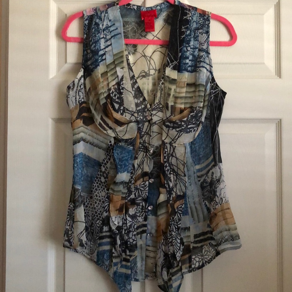 Sleeveless blouse